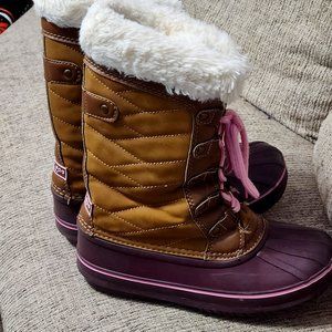 Girls Size 2 London Fog Duck/Snow Boots